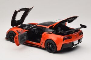 Chevrolet Corvette C7 ZR1 Piros IXO 1:18 U18RDC001-FO Fém – 5. kép a 8-ből