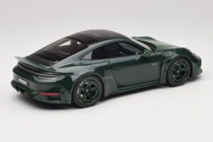 Porsche 911 992 Turbo S Brabus 900 Rocket R Mean Green GT Spirit 1:18 GT959 Gyanta – 2. kép a 6-ből