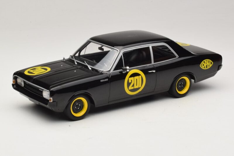 Opel Rekord C #201 Black Widow MCG 1:18 MCG18560 Fém