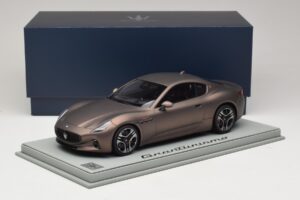 Maserati GranTurismo Trofeo Rame Folgore BBR 1:18 P18240AMAS Gyanta – 7. kép a 7-ből