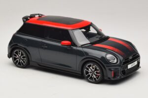 Mini Cooper JCW F66 Legend Grey Otto 1:18 OT1244 Gyanta – 4. kép a 6-ből