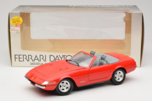 Ferrari 365 GTS/4 Spider Piros Techno Giodi 1:18 40028-P1 Fém – 8. kép a 8-ből