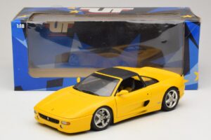 Ferrari F355 Spider Sárga Fekete Tetővel UT Models 1:18 180074030-P4 Fém – 8. kép a 8-ből
