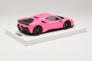 Ferrari SF90 Pack Fiorano Fényes Qatar Pink BBR 1:18 RACELINE137 Gyanta – 2. kép a 7-ből