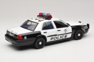 Ford Crown Victoria Police Interceptor The Hangover Movie Greenlight 1:18 12911 Fém – 2. kép a 6-ből