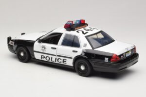 Ford Crown Victoria Police Interceptor The Hangover Movie Greenlight 1:18 12911 Fém – 5. kép a 6-ből