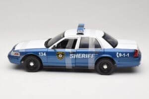 Ford Crown Victoria Police Interceptor The Walking Dead Greenlight 1:18 12957 Fém – 3. kép a 6-ből