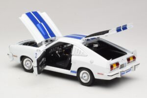 Ford Mustang II Cobra II Charlie's Angels Movie Greenlight 1:18 12880 Fém – 5. kép a 8-ből
