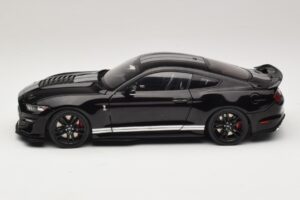 Ford Mustang Shelby GT500 S550 Fekete IXO 1:18 U18RDC002-FO Fém – 4. kép a 8-ből