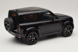 Land Rover Defender 90 L663 P400 X-Dynamic HSE Santorini Black GT Spirit 1:18 GT992 Gyanta – 2. kép a 6-ből
