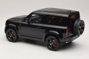 Land Rover Defender 90 L663 P400 X-Dynamic HSE Santorini Black GT Spirit 1:18 GT992 Gyanta – 5. kép a 6-ből