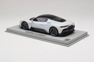 Maserati MC20 Bianco Audace BBR 1:18 P18191AMAS Gyanta – 4. kép a 6-ből