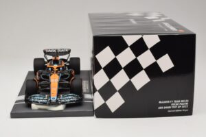 McLaren MCL36 O. Piastri Abu Dhabi Test 2022 Minichamps 1:18 537221828 Gyanta – 6. kép a 7-ből