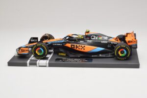McLaren MCL60 #4 L. Norris 2nd Place Hungarian GP 2023 Minichamps 1:18 537233004 Gyanta – 3. kép a 7-ből