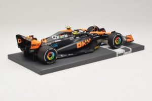 McLaren MCL60 #4 L. Norris 2nd Place Japanese GP 2023 Minichamps 1:18 537233504 Gyanta – 2. kép a 7-ből