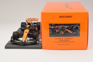McLaren MCL60 #4 L. Norris 2nd Place Japanese GP 2023 Minichamps 1:18 537233504 Gyanta – 6. kép a 7-ből