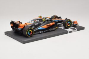 McLaren MCL60 #4 L. Norris Australian GP 2023 Minichamps 1:18 537232104 Gyanta – 2. kép a 7-ből