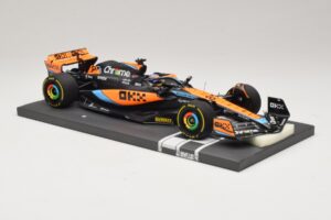 McLaren MCL60 #81 O. Piastri Hungarian GP 2023 Minichamps 1:18 537233081 Gyanta – 4. kép a 7-ből
