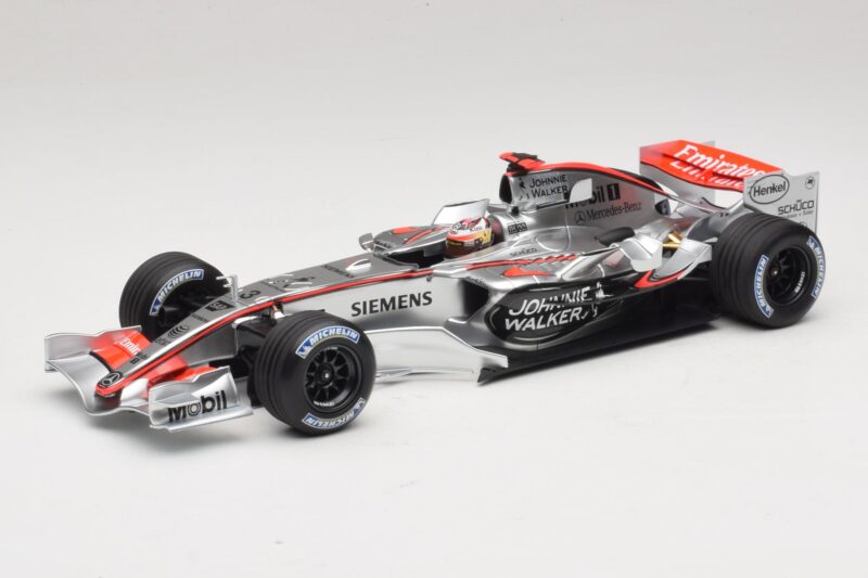 McLaren MP4/21 #3 K. Raikkonen 2006 Minichamps 1:18 530061803 Gyanta