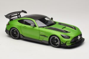 Mercedes AMG GT Black Series C190 Matt Green Metallic Minichamps 1:18 110032022 Fém – 6. kép a 8-ből