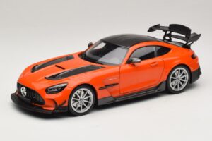 Mercedes AMG GT Black Series C190 Narancssárga Ezüst Felnikkel Minichamps 1:18 110032024 Fém