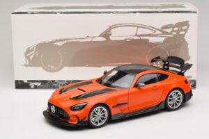 Mercedes AMG GT Black Series C190 Narancssárga Ezüst Felnikkel Minichamps 1:18 110032024 Fém – 8. kép a 8-ből