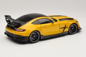 Mercedes AMG GT Black Series C190 Solarbeam Yellow Metallic Minichamps 1:18 110032021 Fém – 3. kép a 8-ből