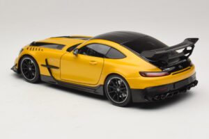 Mercedes AMG GT Black Series C190 Solarbeam Yellow Metallic Minichamps 1:18 110032021 Fém – 7. kép a 8-ből