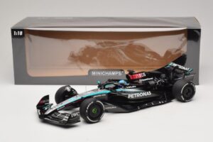 Mercedes AMG Petronas W15 E Performance G. Russell 2024 Minichamps 1:18 110240163 Gyanta – 7. kép a 7-ből