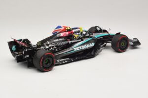 Mercedes AMG Petronas W15 E Performance L. Hamilton Winner British GP 2024 Minichamps 1:18 110241244 Gyanta – 2. kép a 7-ből