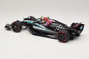 Mercedes AMG Petronas W15 E Performance L. Hamilton Winner British GP 2024 Minichamps 1:18 110241244 Gyanta – 5. kép a 7-ből
