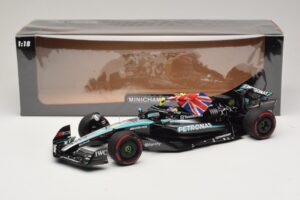 Mercedes AMG Petronas W15 E Performance L. Hamilton Winner British GP 2024 Minichamps 1:18 110241244 Gyanta – 7. kép a 7-ből
