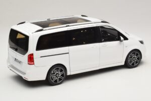 Mercedes V-Class W447 AMG Line Fehér Norev 1:18 183876 Fém – 3. kép a 8-ből