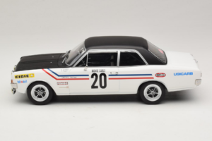 Opel Commodore A #20 H. Greder / P. Pagani Rally Monte Carlo 1971 MCG 1:18 MCG18561R Fém – 3. kép a 6-ből