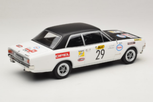 Opel Commodore A #29 J-L. Clarr / J-P. Peyroux Tour de France Automobile 1971 MCG 1:18 MCG18562R Fém – 2. kép a 6-ből
