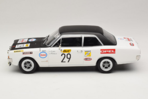 Opel Commodore A #29 J-L. Clarr / J-P. Peyroux Tour de France Automobile 1971 MCG 1:18 MCG18562R Fém – 3. kép a 6-ből