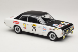 Opel Commodore A #29 J-L. Clarr / J-P. Peyroux Tour de France Automobile 1971 MCG 1:18 MCG18562R Fém – 4. kép a 6-ből