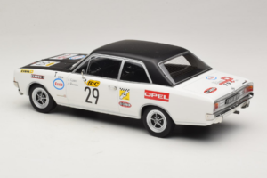 Opel Commodore A #29 J-L. Clarr / J-P. Peyroux Tour de France Automobile 1971 MCG 1:18 MCG18562R Fém – 5. kép a 6-ből