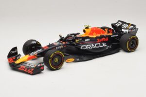 Oracle Red Bull Racing RB19 S. Perez Abu Dhabi GP 2023 Minichamps 1:18 110232311 Gyanta