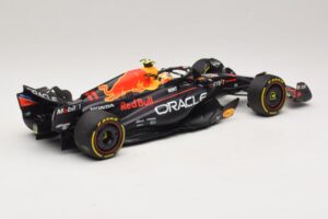 Oracle Red Bull Racing RB19 S. Perez Abu Dhabi GP 2023 Minichamps 1:18 110232311 Gyanta – 2. kép a 7-ből