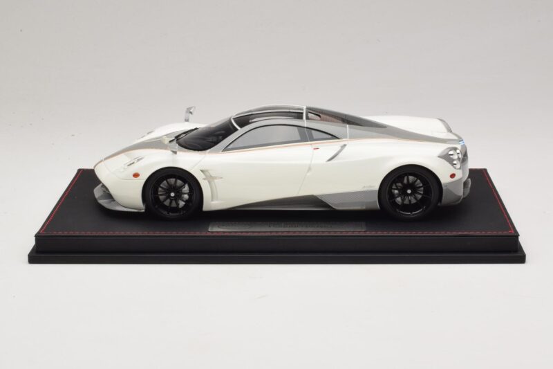 Pagani Huayra Luminous Green AB 1:18 REMC041 Gyanta