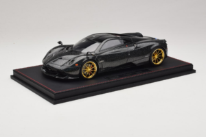 Pagani Huayra Starry Night Sky AB 1:18 REMC039 Gyanta – 2. kép a 7-ből