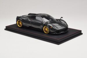 Pagani Huayra Starry Night Sky AB 1:18 REMC039 Gyanta – 4. kép a 7-ből