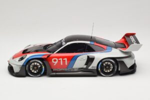 Porsche 911 992 GT3 R Rennsport GT Spirit 1:18 GT495 Gyanta – 3. kép a 6-ből