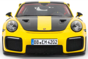 Porsche 911 GT2 RS 991.2 Nurburgring Lap Record Sárga GT Spirit 1:18 GT972 Gyanta – 4. kép a 5-ből