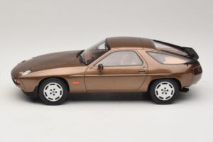 Porsche 928 S Tobacco Metallic GT Spirit 1:18 GT1005 Gyanta – 3. kép a 6-ből
