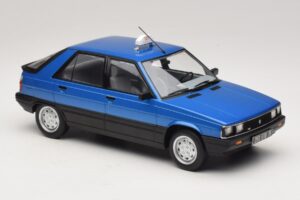 Renault 11 GTL Taxi James Bond MCG 1:18 MCG18833 Fém – 4. kép a 6-ből
