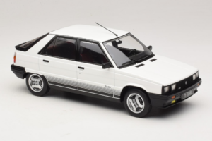 Renault 11 Turbo Fehér MCG 1:18 MCG18589 Fém – 4. kép a 6-ből