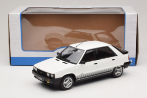 Renault 11 Turbo Fehér MCG 1:18 MCG18589 Fém – 6. kép a 6-ből