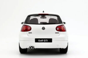 Volkswagen Golf GTI Mk5 Edition 30 Candy White Otto 1:18 OT1250 Gyanta – 5. kép a 5-ből